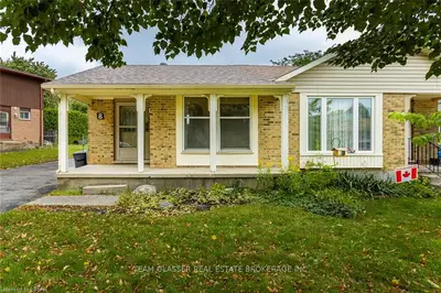 8 EDGEMERE Crescent, London South, ON N5Z 4M5