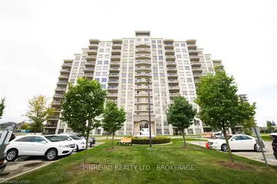 1030 CORONATION Drive 311, London North, ON N6G 0G5