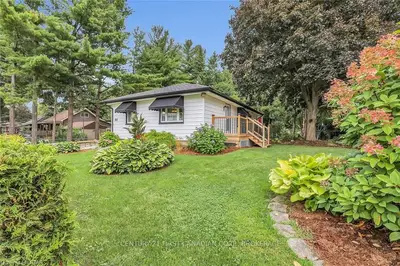 90 MARLBOROUGH Avenue, London South, ON N5Z 3S3