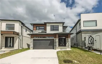 327 EDGEVALLEY Road, London East, ON N5V 0C3