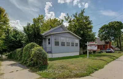 1045 OXFORD Street E, London East, ON N5Y 3L1