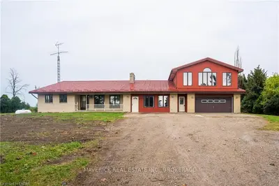 5907 LAKESHORE Road, Lambton Shores, ON N0N 1J7