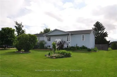 29099 FEASEY Street, Adelaide Metcalfe, ON N7G 3H6