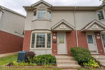 7 70 CHAPMAN Court, London North, ON N6G 4Z4