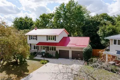 31 Notre Dame Court, London South, ON N6J 2G3