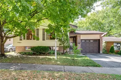 130 SANDALWOOD Crescent, London North, ON N6G 2Z7