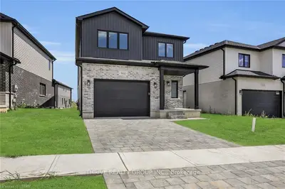 3612 EARLSTON, London South, ON, N6L 0G6