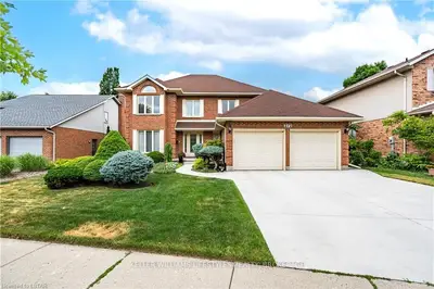 272 ANDOVER Drive, London South, ON N6J 4T3