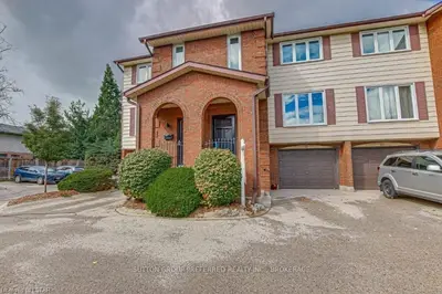 295 WILKINS Street 17, London South, ON N6C 5C1