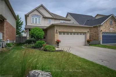 1136 Foxcreek Road, London North, ON N6G 0C3