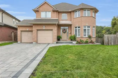 1525 BLACKMAPLE Place, London East, ON N5Y 6L7