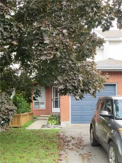 1443 CARAVEL Crescent, Orleans - Cumberland and Area, ON K1E 3P5