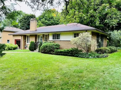 42 BROMLEIGH Avenue, London North, ON N6G 1T9