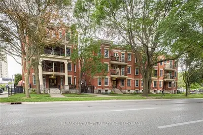 275 QUEENS Avenue 205, London East, ON N6B 1X2