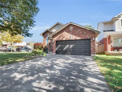 241 WHITE SANDS Drive, London South, ON N6M 1H9