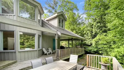 9933 OLD RIVER Road, Lambton Shores, ON N0M 1T0