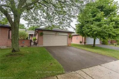 55 FIDDLERS GREEN Road 19, London North, ON N6H 4T8