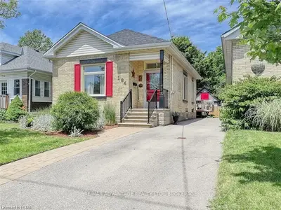 184 EMERY Street E, London South, ON N6C 2E2