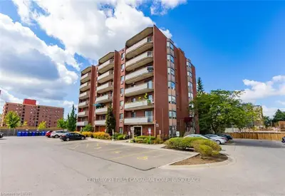 75 HUXLEY Street 203, London South, ON N6J 4W7