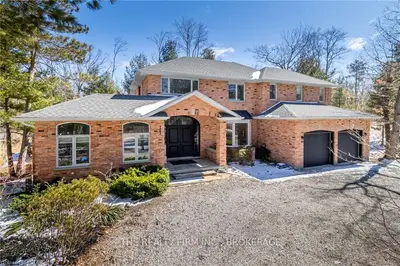 10021 THE TRAIL Trail, Lambton Shores, ON N0M 1T0