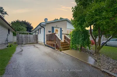 53 PIERS Crescent, London South, ON N6E 1Z1
