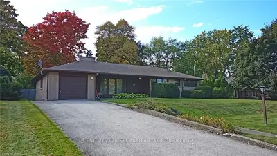 502 SHERENE Terrace, London North, ON N6H 3J5