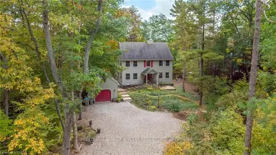 10017 OLD RIVER Road, Lambton Shores, ON N0M 1T0