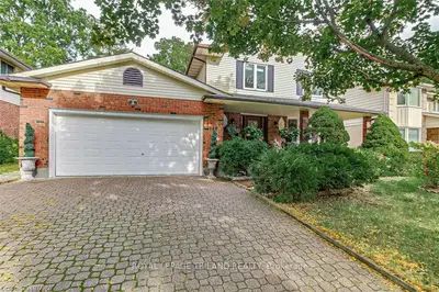 148 CHEPSTOW Close, London North, ON N6G 3S2