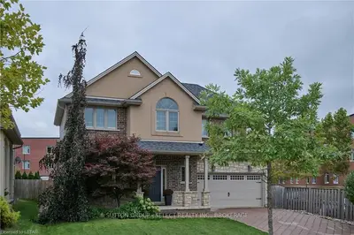 1655 SHORE Road, London South, ON N6K 4Z5