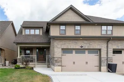 877 Ridgewood Drive, Woodstock, On N4t 0e5