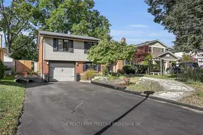 31 Springfield Crescent, London South, On N6k 2t7