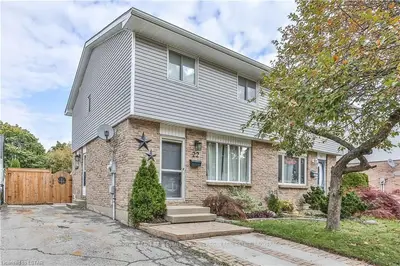 22 Rosamond Crescent, London South, On N6e 2m8