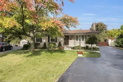 38 Ebury Place, London South, On N6c 4v4