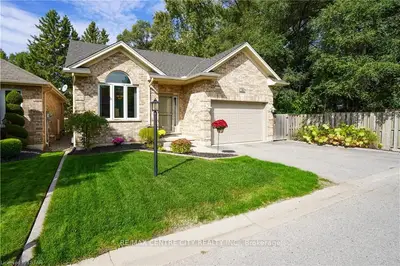 375 Scott Street E 36, Strathroy-caradoc, On N7g 4g7