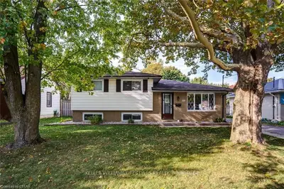 1554 Dale Street, London East, On N5v 1x9