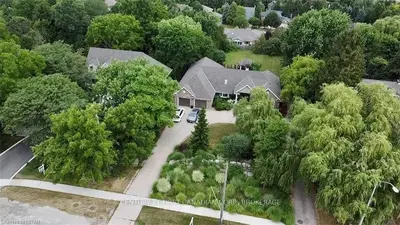 567 Commissioners Road W, London South, On N6k 1b6