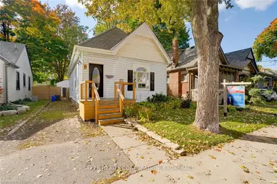 11 Wolseley Avenue, London East, On N5y 2k7