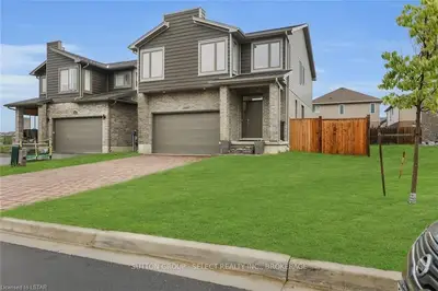 2009 Clayridge Way, London North, On N6g 5k5