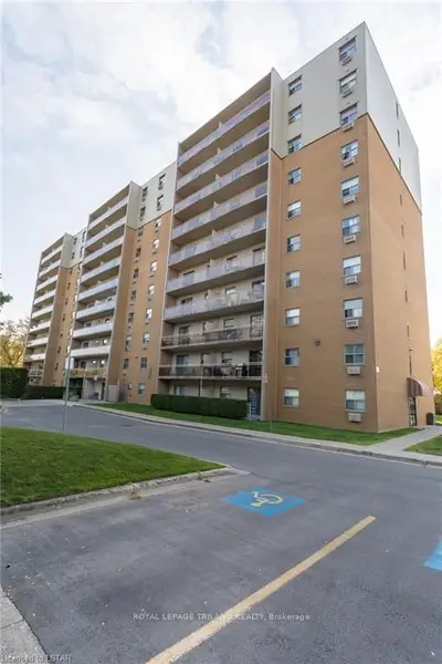 931 Wonderland Road S 406, London South, On N6k 2x6