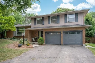 68 Doncaster Place, London North, On N6g 2a5