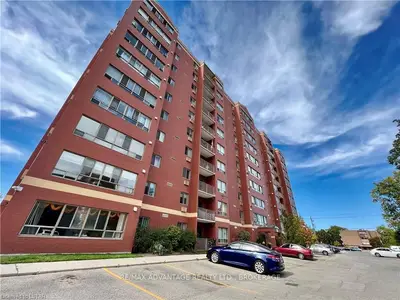 95 Base Line Road W 404, London South, On N6k 4x3