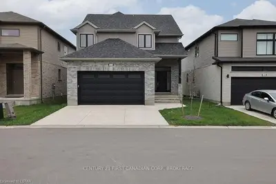 3560 Singleton Avenue 40, London South, On N6l 0c9