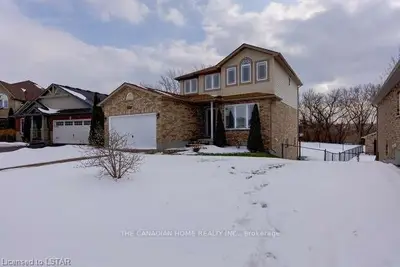 1695 Cedarcreek Crescent, London North, On N5x 0c7