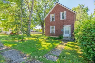 3215 CHURCH Street, Brooke-Alvinston, ON N0N 1A0