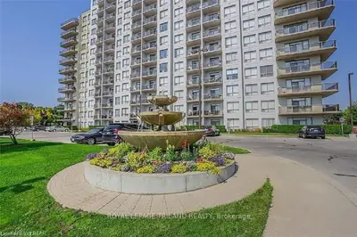 353 Commissioners Road W 1016, London South, On N6j 0a3