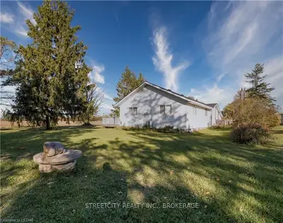 9210 WIDDER Road, Lambton Shores, ON N0M 2N0