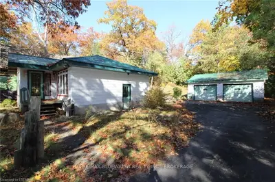 10096 PORT FRANKS ESTATE Drive, Lambton Shores, ON N0M 1T0
