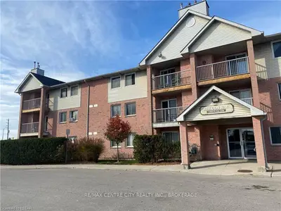 144 Conway Drive 54, London South, On N6e 3n3