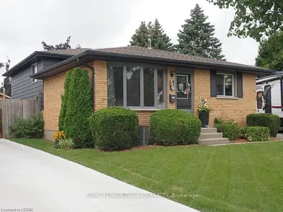 56 Corinth Court, London East, On N5y 5a8