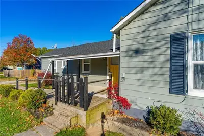 7387 ARKONA Road, Lambton Shores, ON N0M 1B0